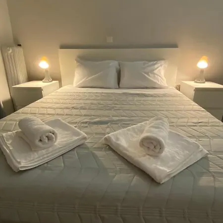 Elia's Boutique * Sparta