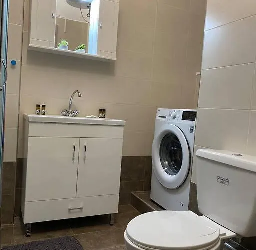 Elia's Boutique Apartamento *